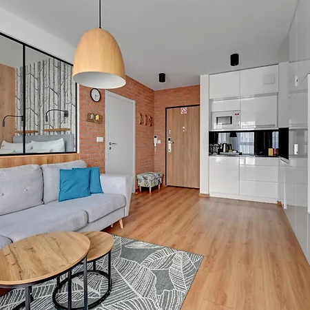 Angielska Grobla - Center, Marina & Parking By Downtown 公寓式酒店 4*
