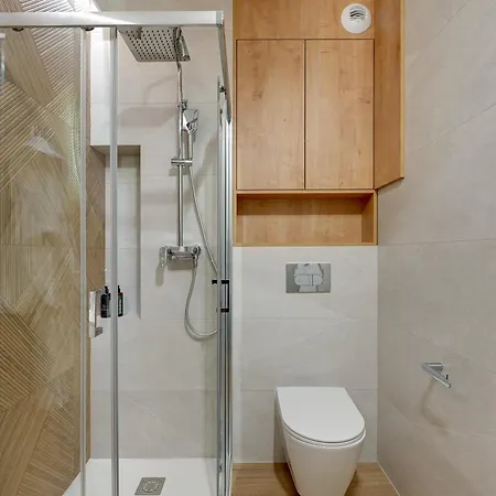 Angielska Grobla - Center, Marina & Parking By Downtown 公寓式酒店 4*