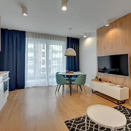 Aparthotel Angielska Grobla - Center, Marina & Parking By Downtown 4*